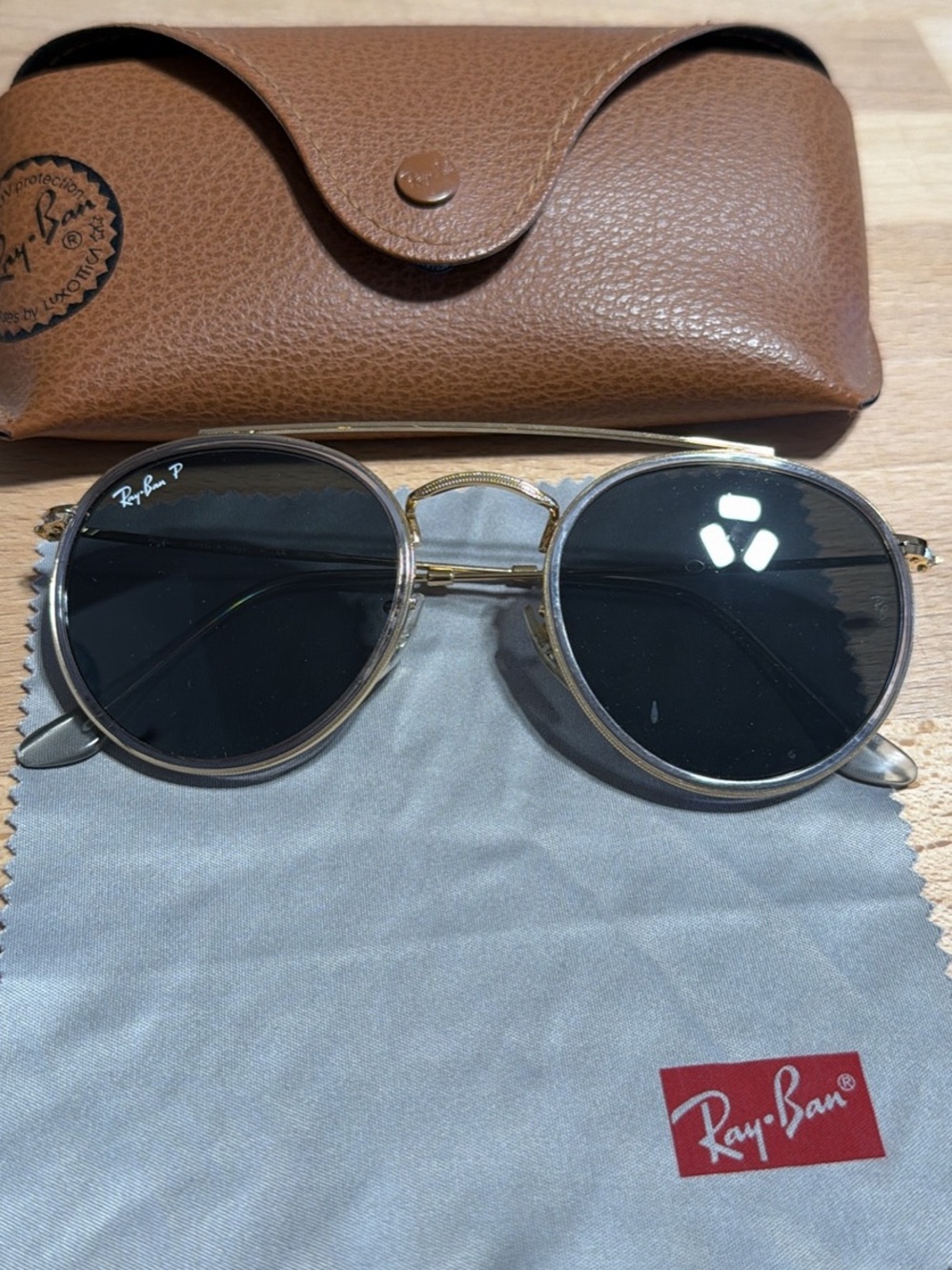 Ray-Ban Round Sunglasses — Gold Frame / Black Lenses